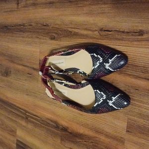 Antonio Melani lizard skin flats